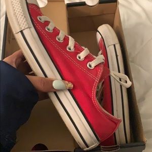 Red low converse